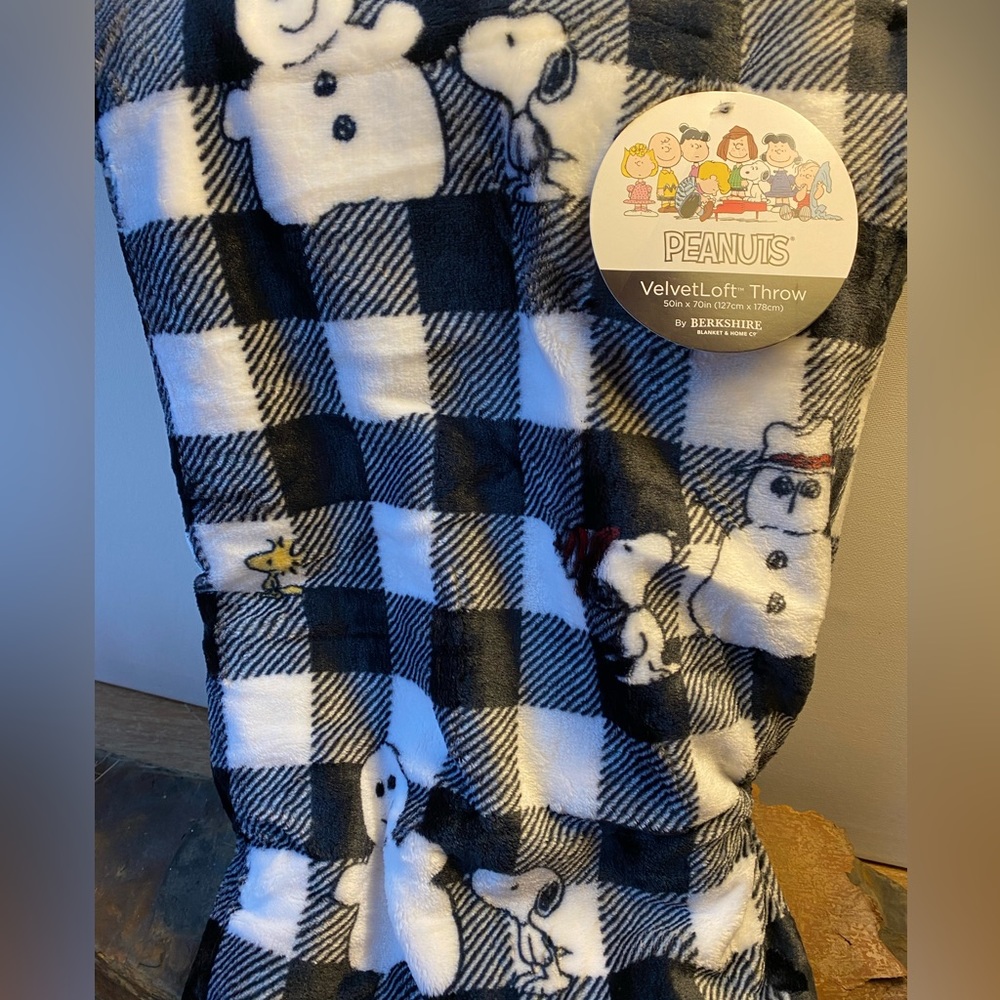 Snoopy and Snowmen Blue & White Soft Plaid Blanket by Berkshire 50X70